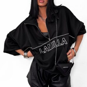 Oversizowa-bluza-z-haftowanym-logo-La-Milla-czarna